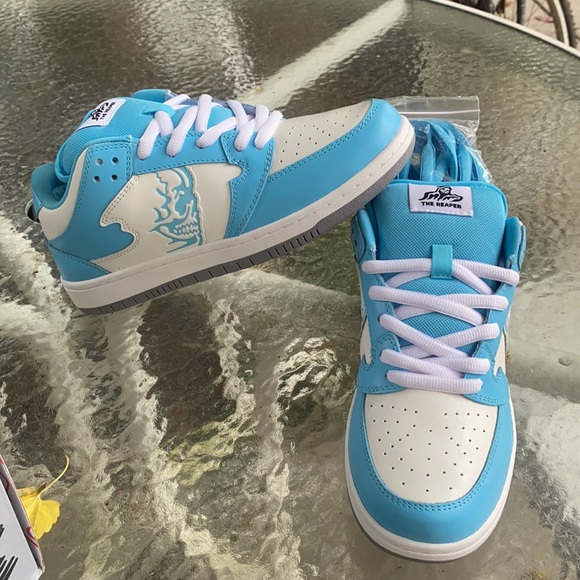 WL “Electric Blue” Reapers size 7.5 - Picture 2 of 8